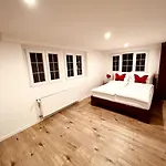 Apartment Apartment