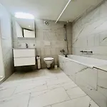 Apartment Apartment